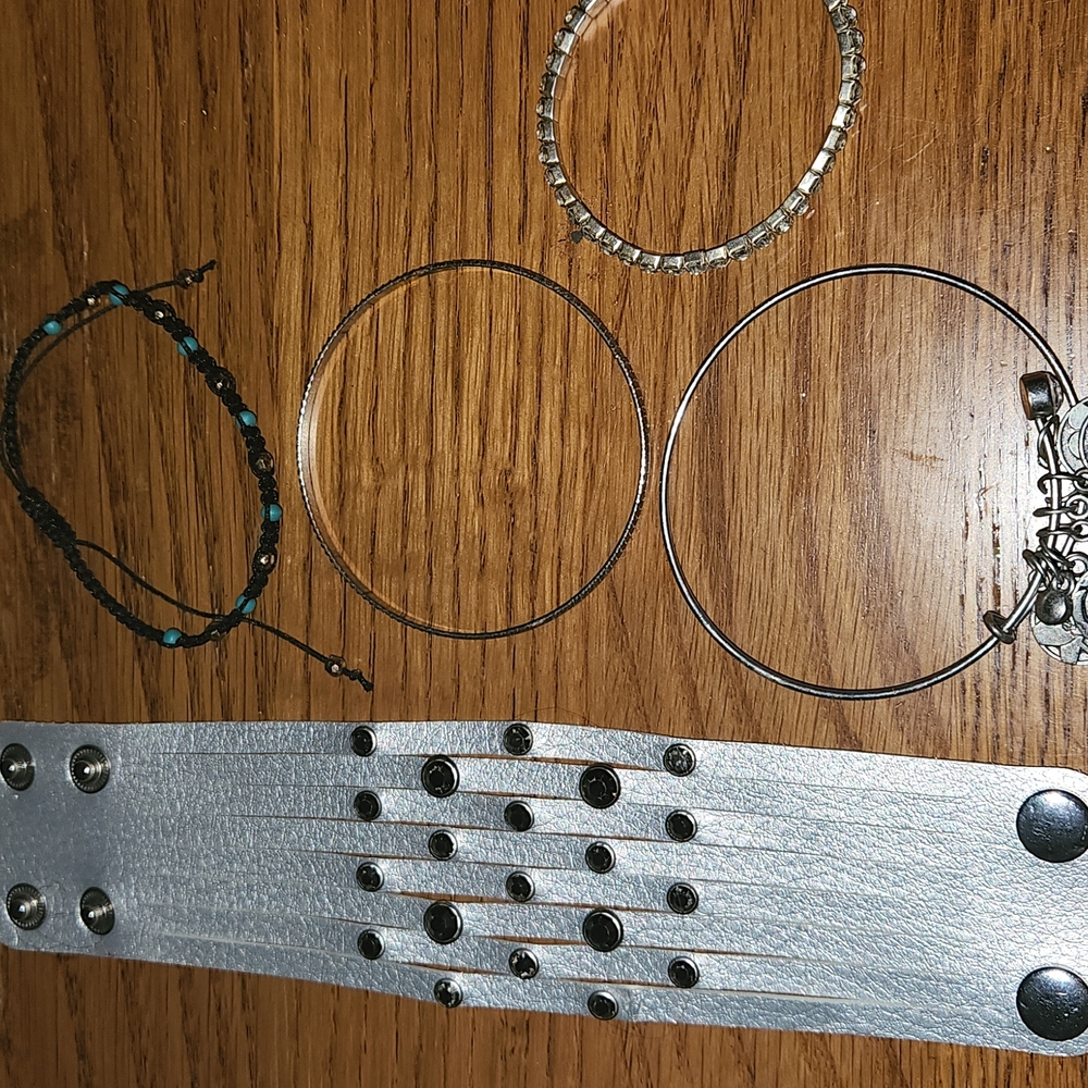 Jewelry lot